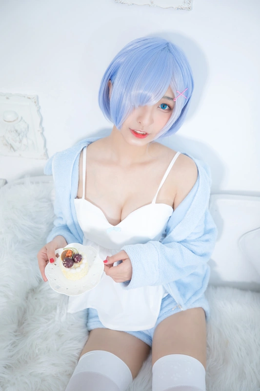 Re_Zero kara Hajimeru Isekai Seikatsu-rem - 神楽坂真冬